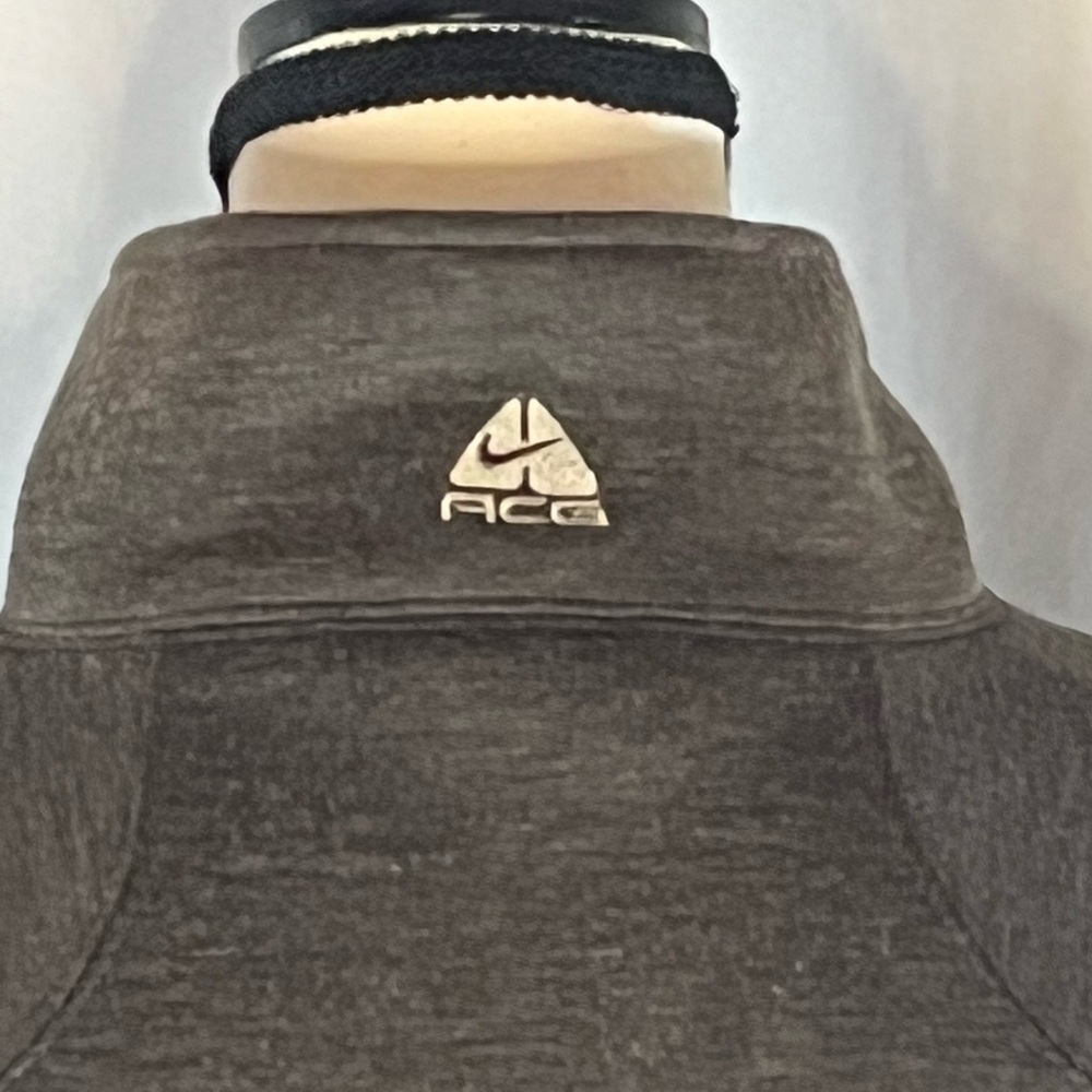 Nike ACG All Conditions Gear Women’s Vintage Fleece Jacket - Picture 5 of 9